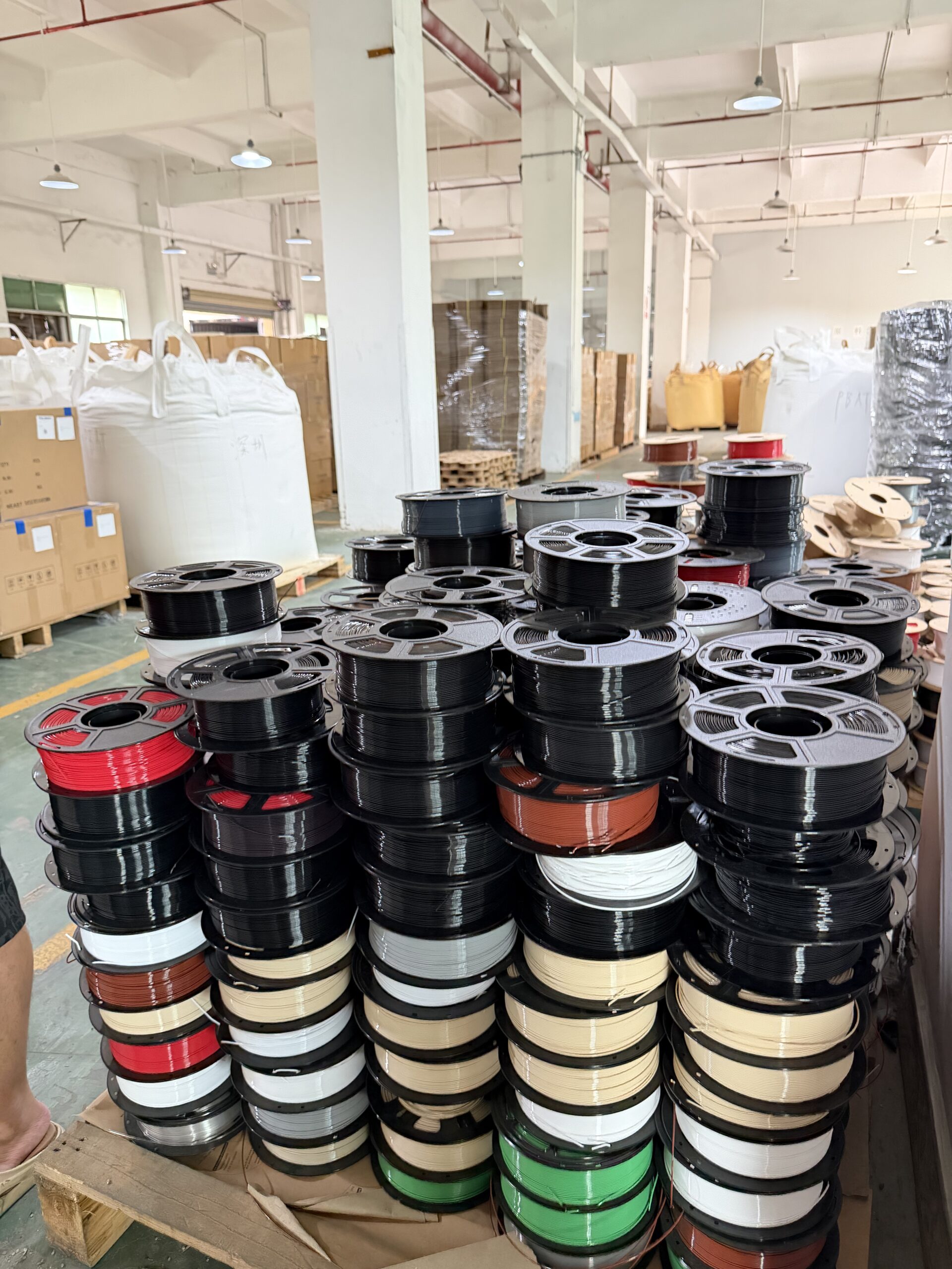 Batch label and product traceability information beside filament